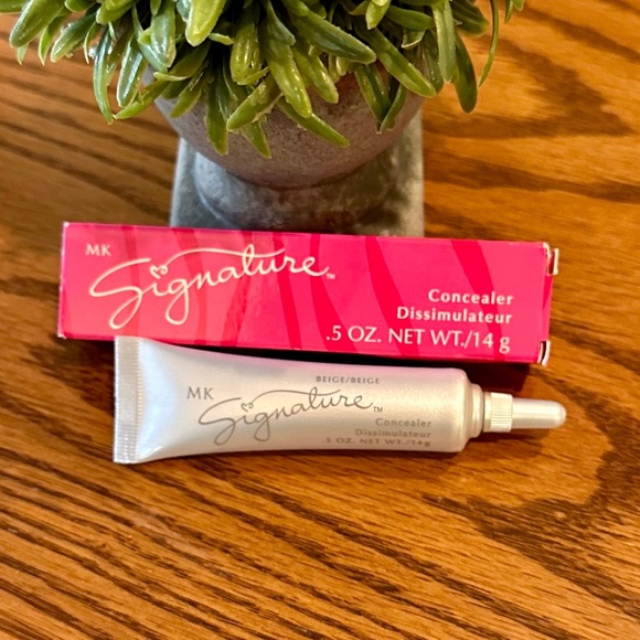 Mary Kay Other - Mary Kay Signature Concealer Beige